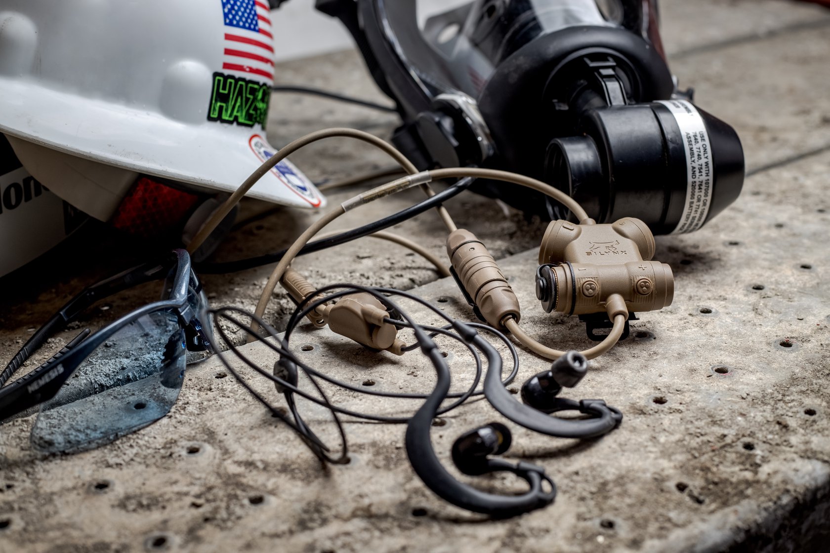 Silynx Standard Single U94 PTT — US & NATO Tactical PTT – Silynx