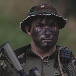 Soldier images- fortis with cables